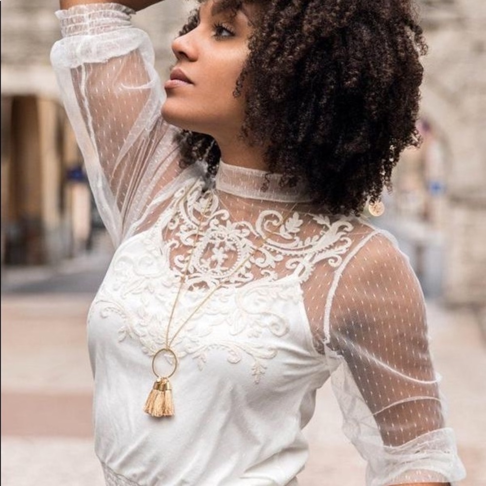 Joyfolie Mia Joy Halston Top in Cream